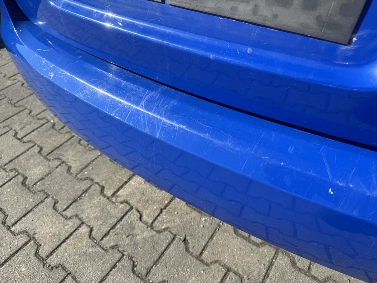 Skoda Fabia 2 5J original Sto&szlig;stange Stossf&auml;nger hinten LF5K Dynamic Blue Flie&szlig;heck Bj.2009